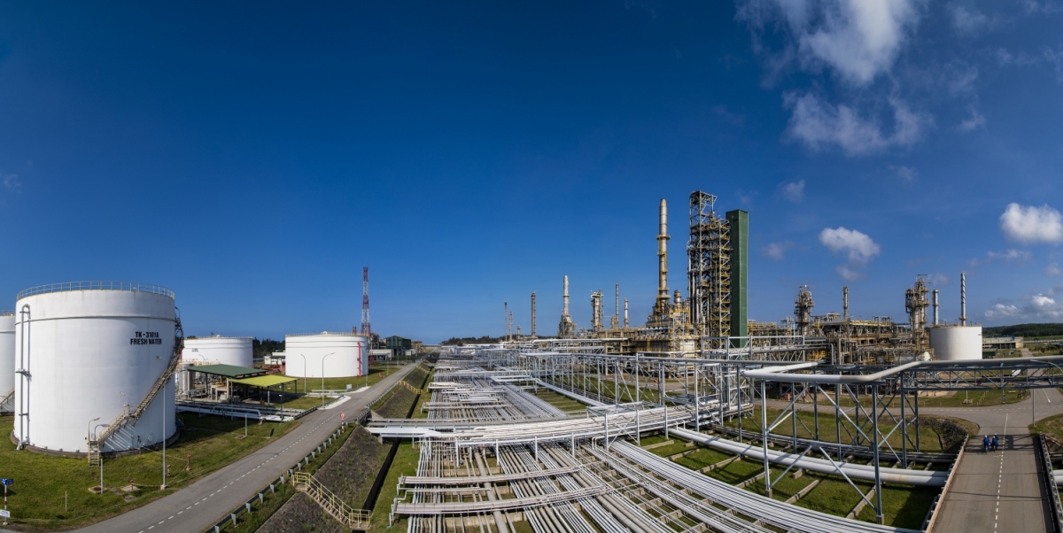 Dung Quat oil refinery receives crude oil on lunar New Year’s Day